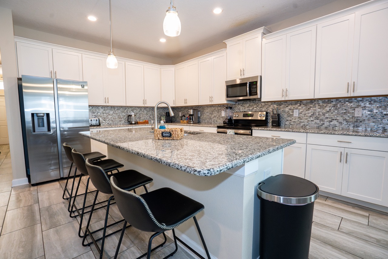 Parkside Retreat Rental full kitchen